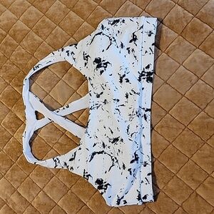 Women's sports bra